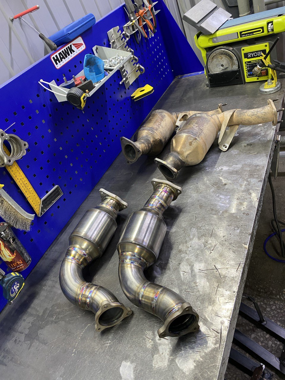 Комплект downpipe для V-образного мотора