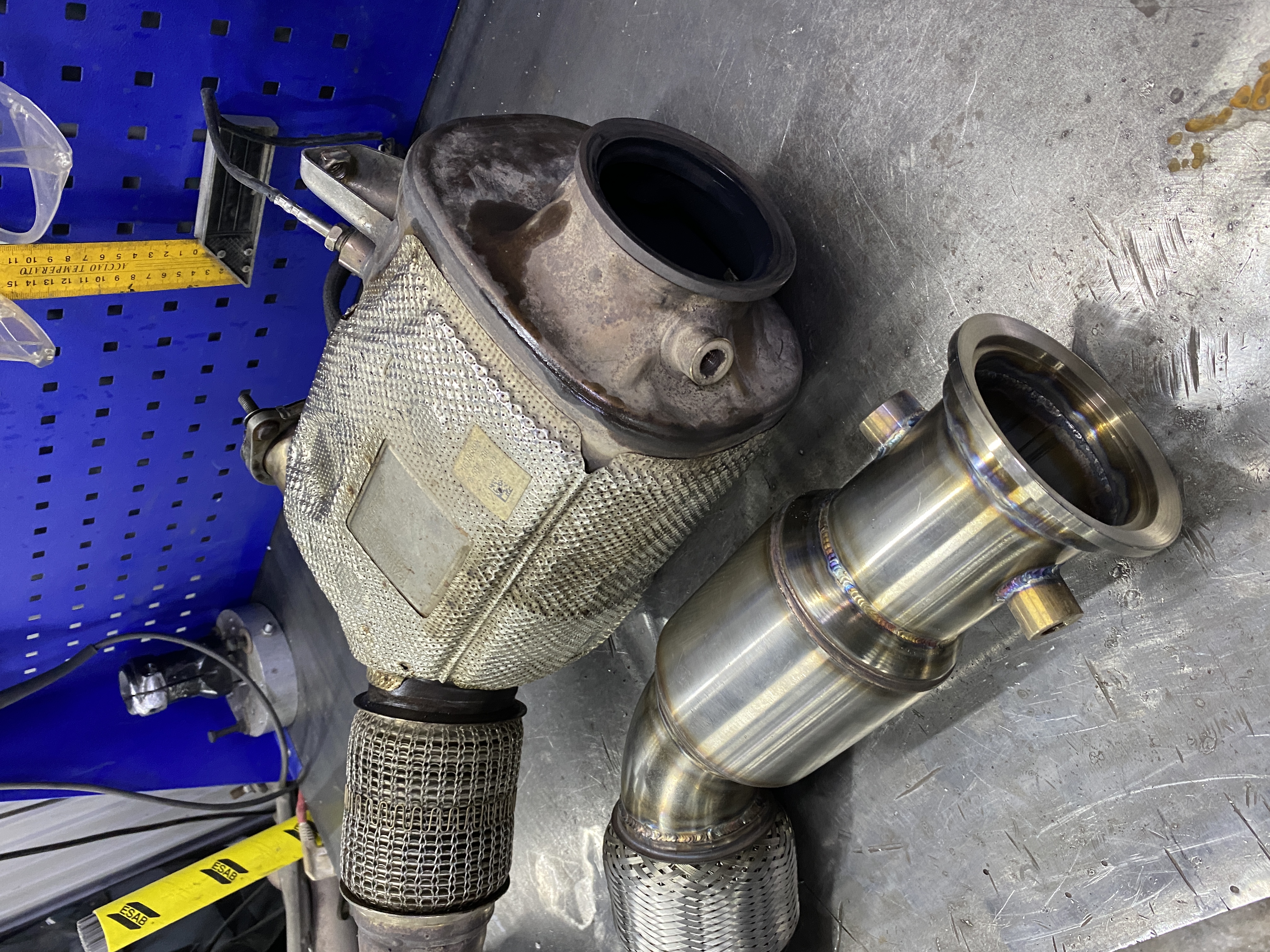 Что такое downpipe и в каких случаях он вообще актуален